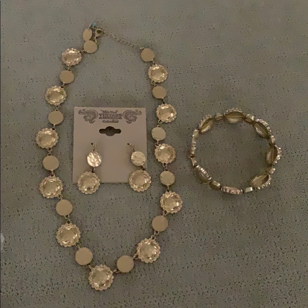 Vintage America Necklace, Bracelet, earrings set